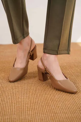 EVERYDAY HEELS