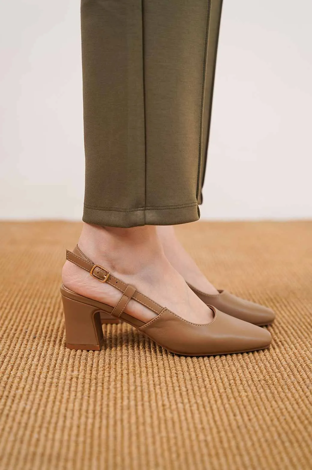 EVERYDAY HEELS