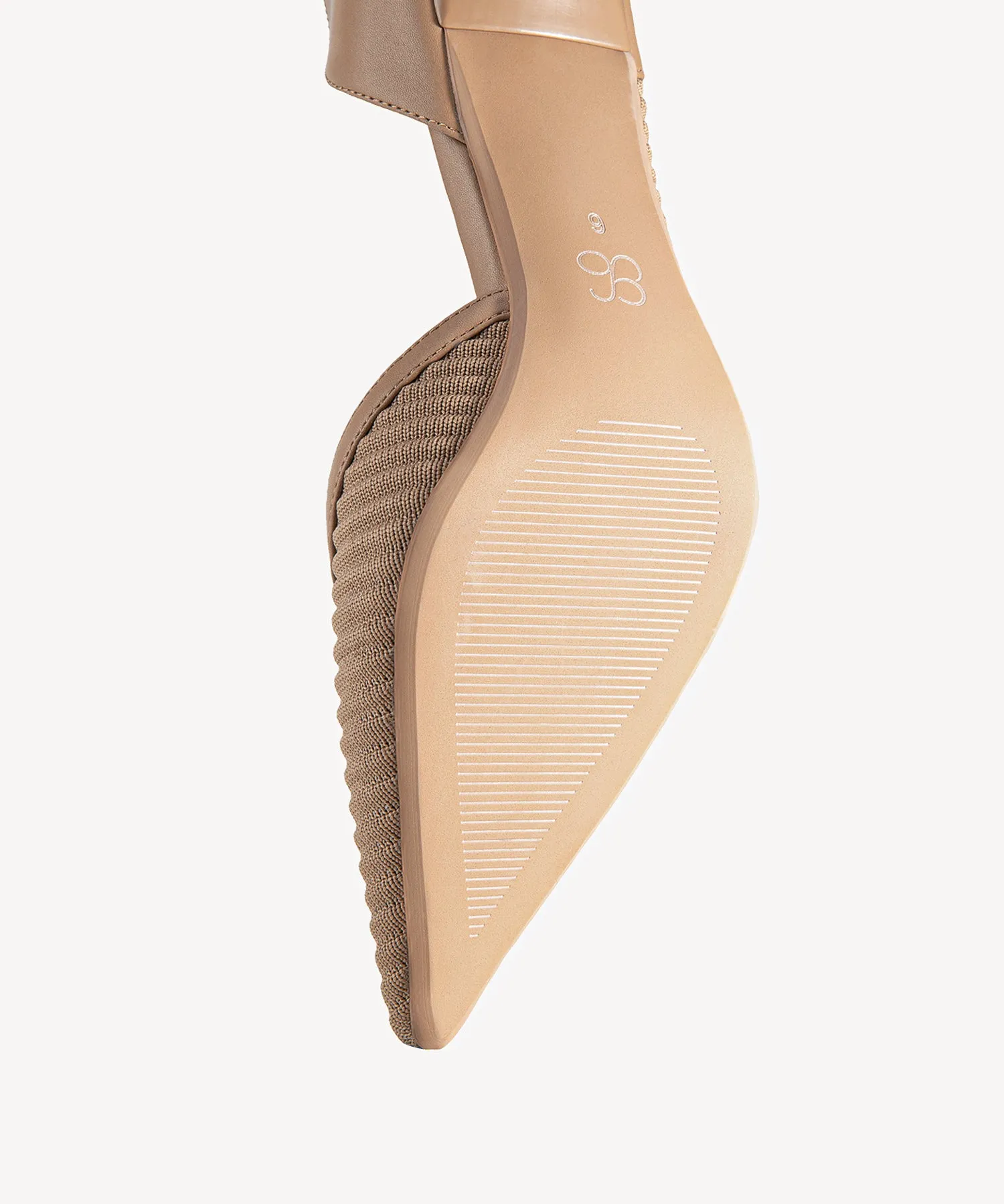 Minimalist Elegance Pointed Toe Heeled Pumps