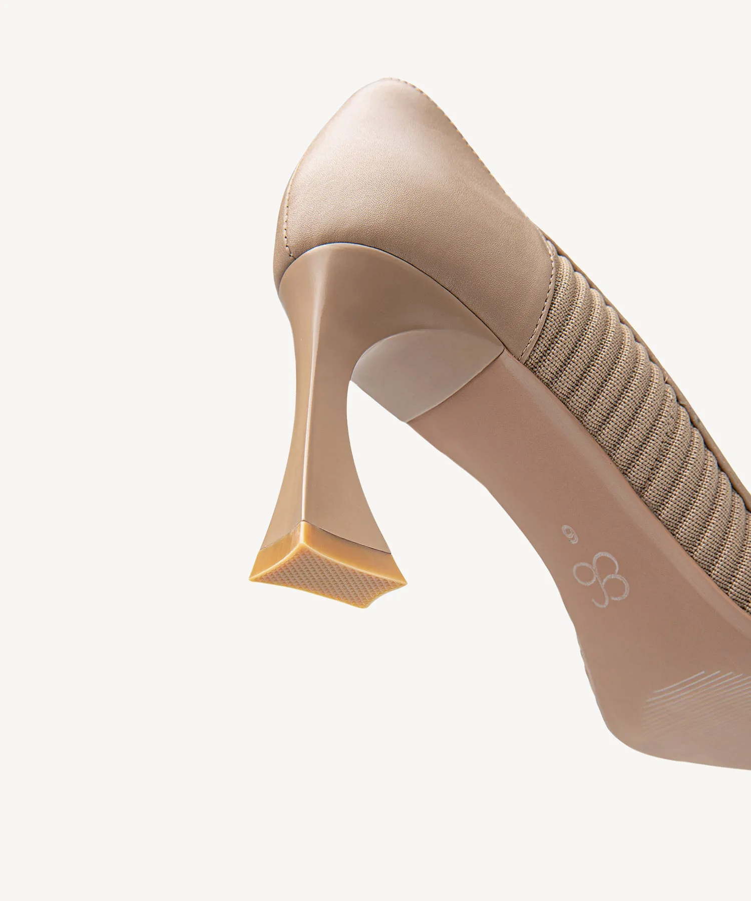 Minimalist Elegance Pointed Toe Heeled Pumps