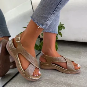 Soft and light sandals