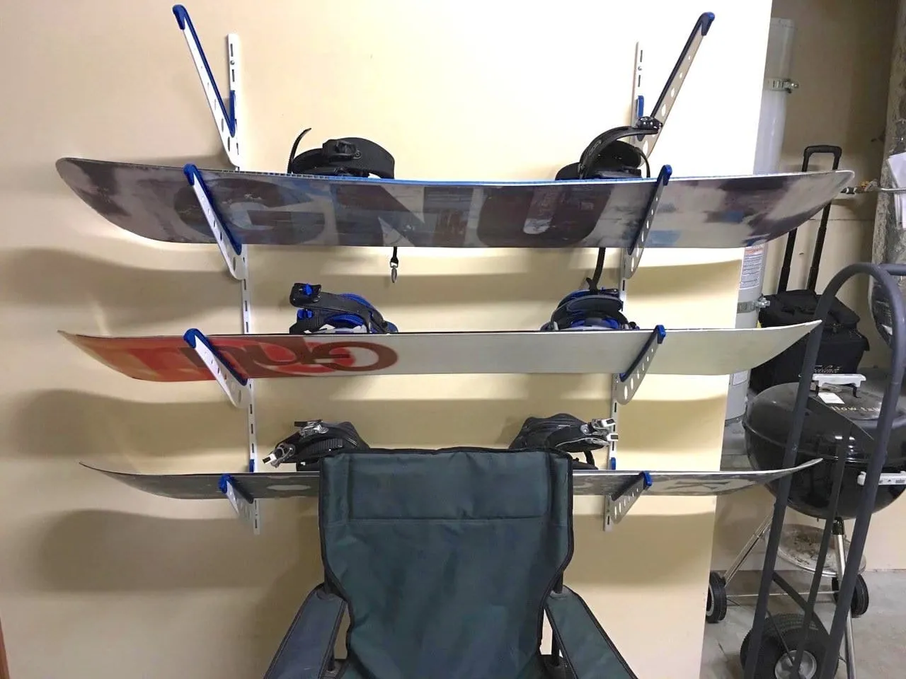 StoreYourBoard Snowboard Multi Wall Storage Rack, Home and Garage Mount