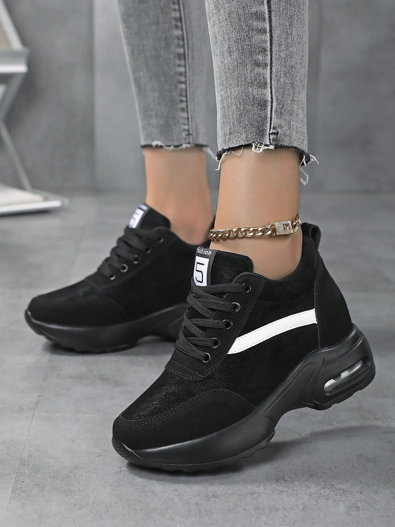 Women's Solid Color Casual Sneakers, Lace Up Inner Heightening Platform Sporty Trainers, Versatile Comfy Low-Top Shoes